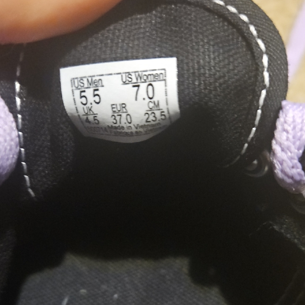 Vans Black Shoes with Purple and Black Laces - Picture 8 of 8